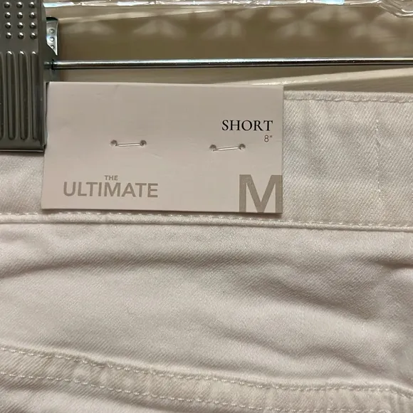 26. Soft Surroundings The Ultimate Denim Pull on Shorts in White, Size Medium