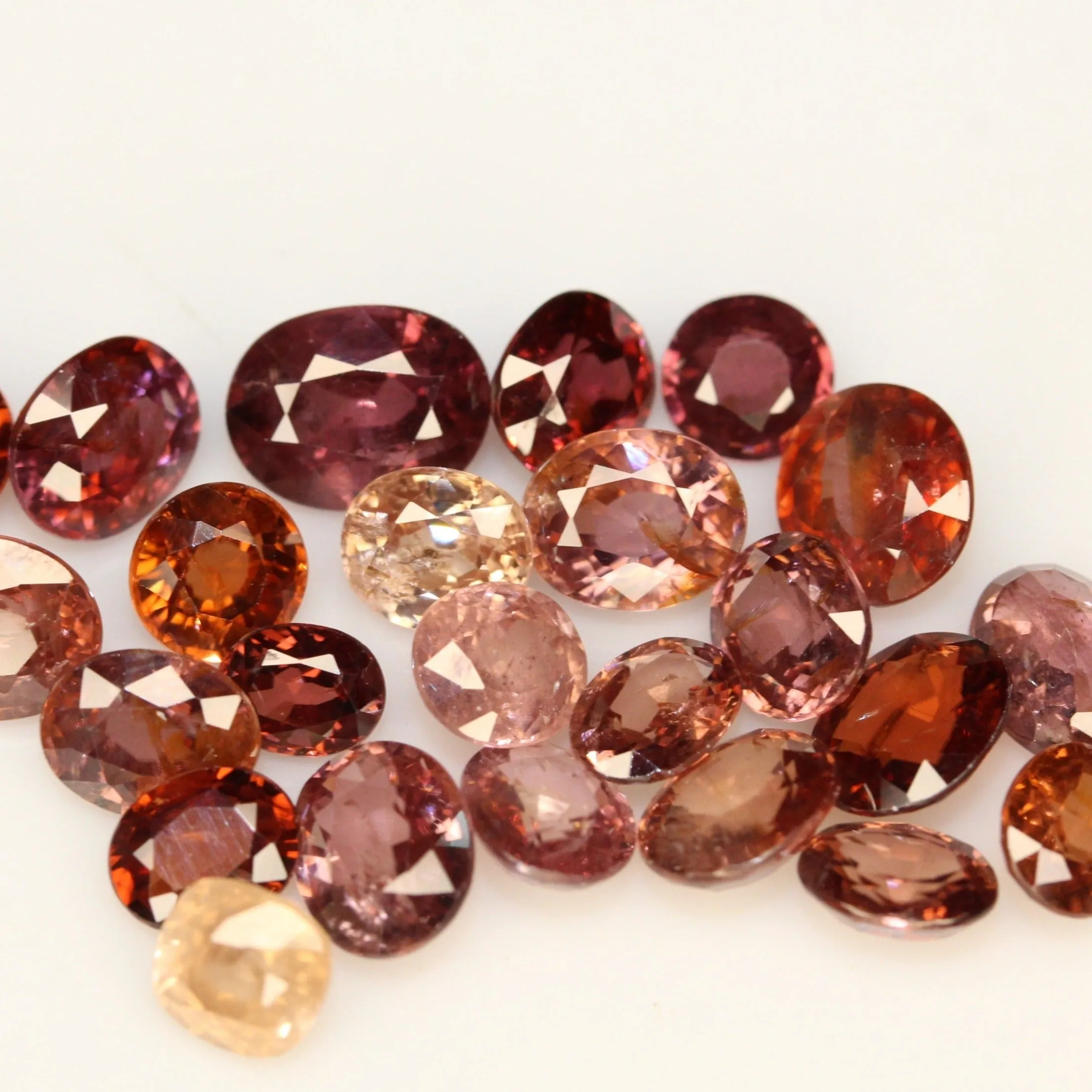 45 carats Loose Zircon Stones Bulk