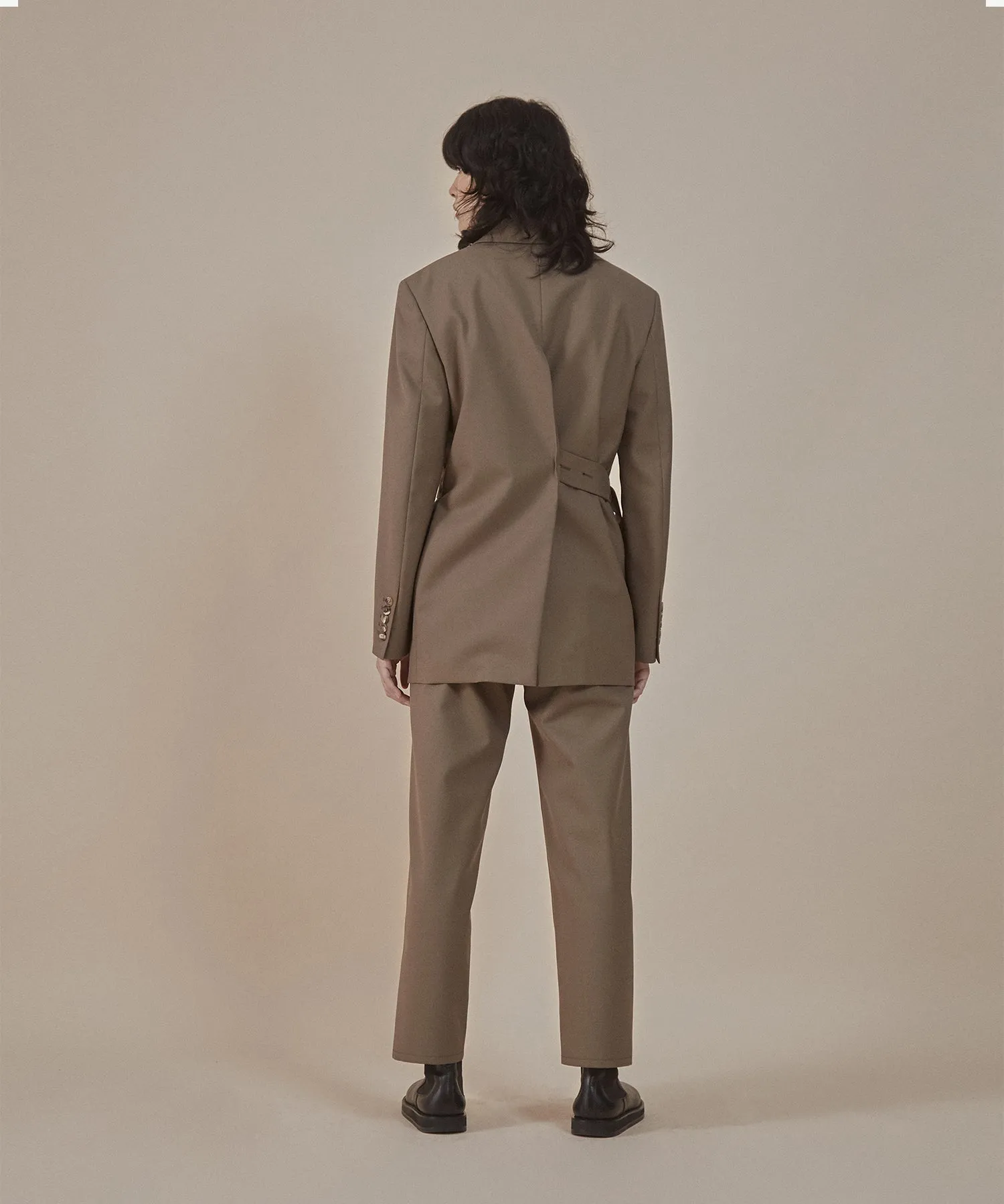 [50% OFF] Taupe | Center back slit tailored blazer