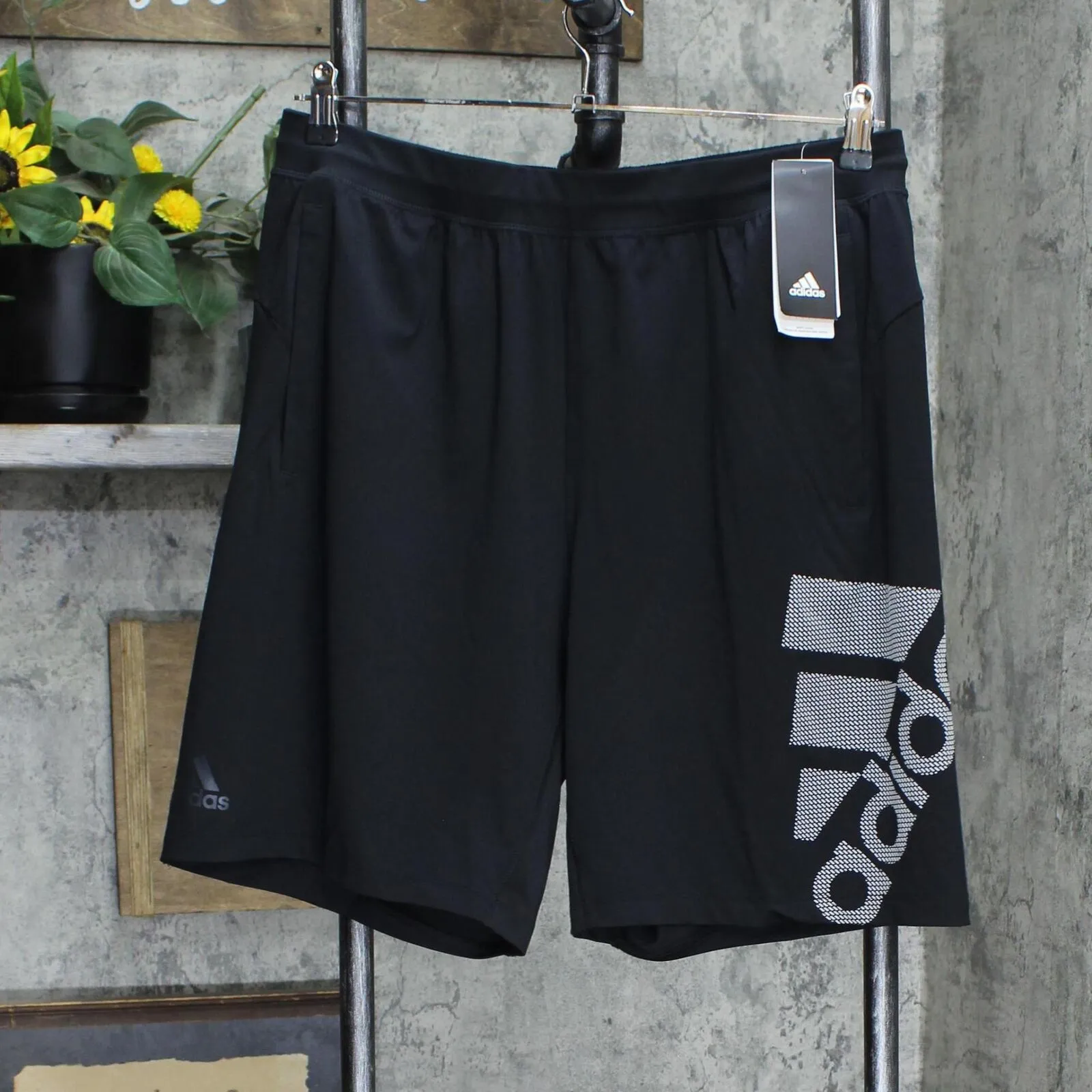 Adidas adidas Men's ClimaLite 9" Logo Shorts DU0934