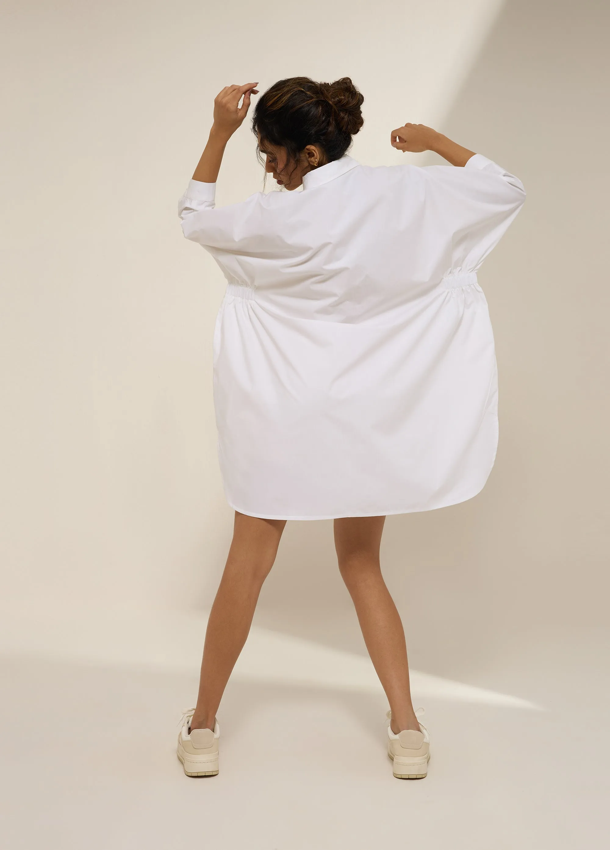 ANTI-FIT DRESS WITH PATCH DETAILS