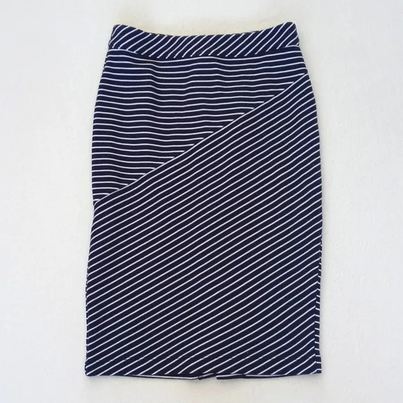 Banana Republic Rayon Blend Navy &amp; White Striped Pencil Skirt / Wiggle Skirt 0P
