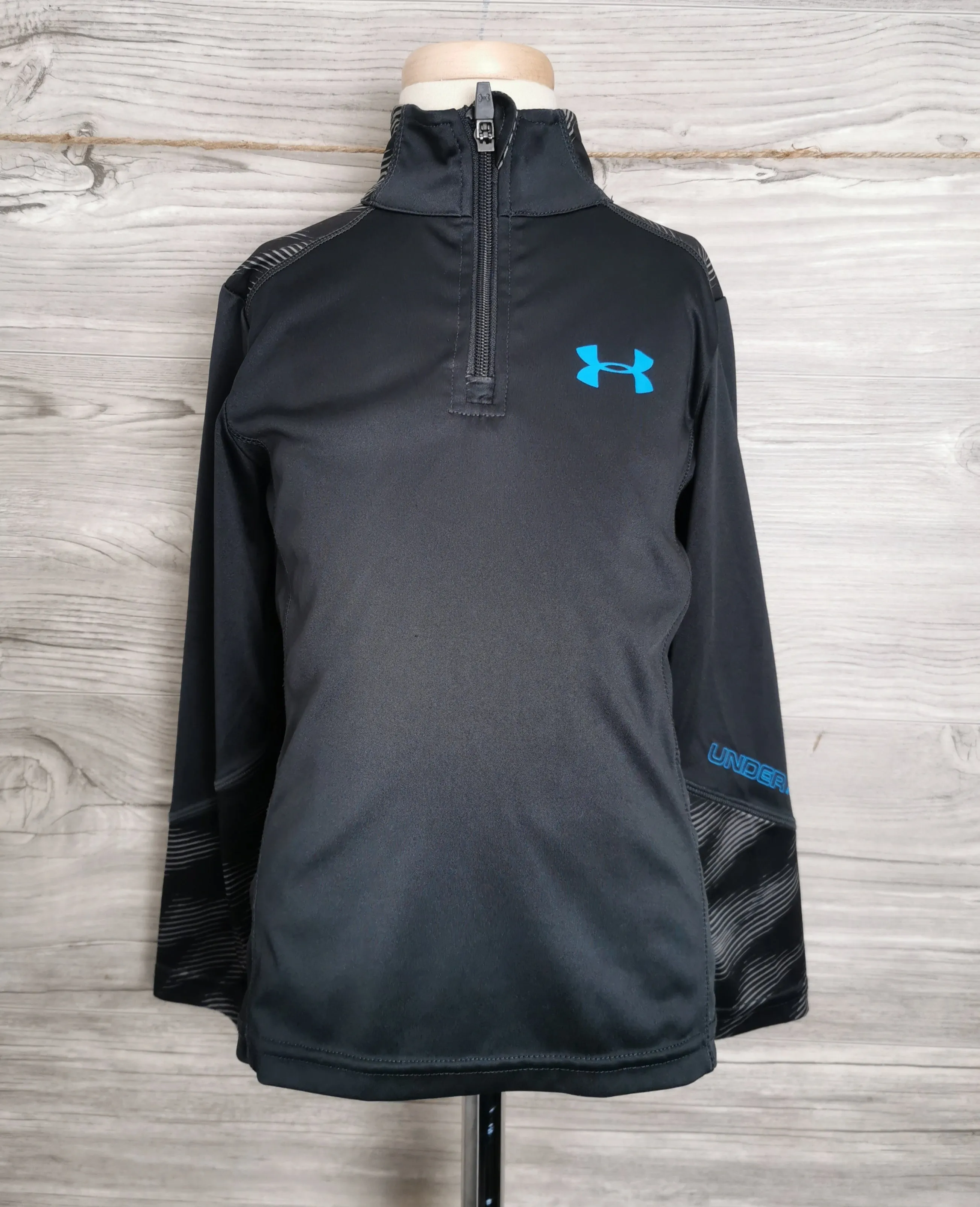 BOY SIZE 4 YEARS - UNDER ARMOUR Heatgear Pullover Jacket EUC B3