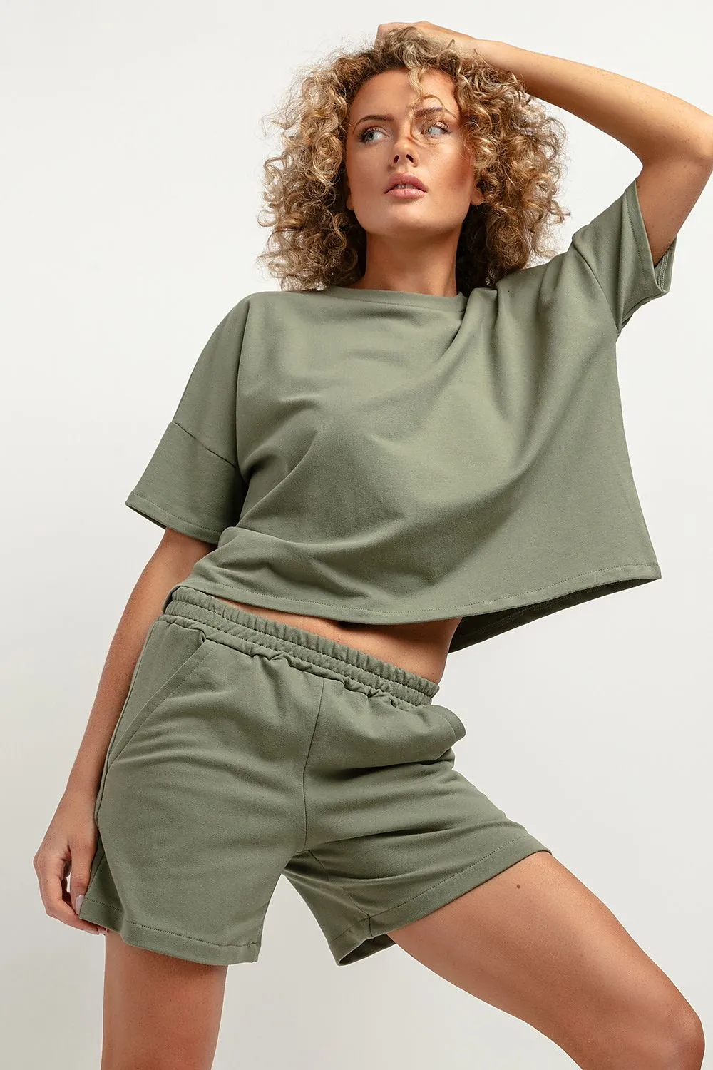 Chic Urban Blouse with Loose Fit