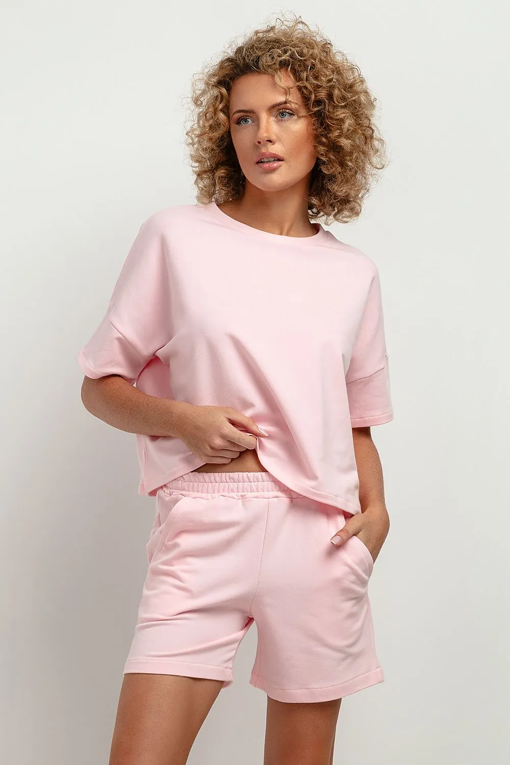 Chic Urban Blouse with Loose Fit