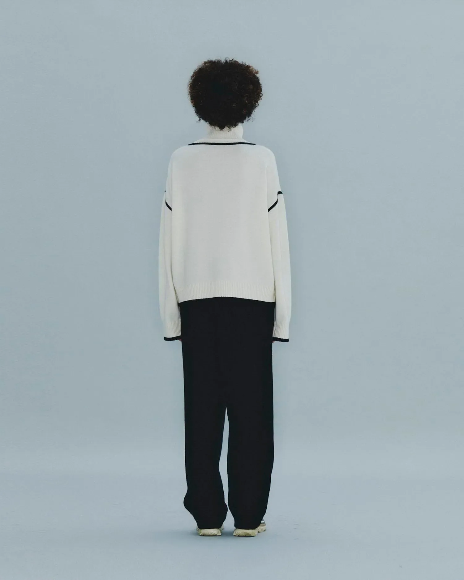 Contrast Line Turtleneck
