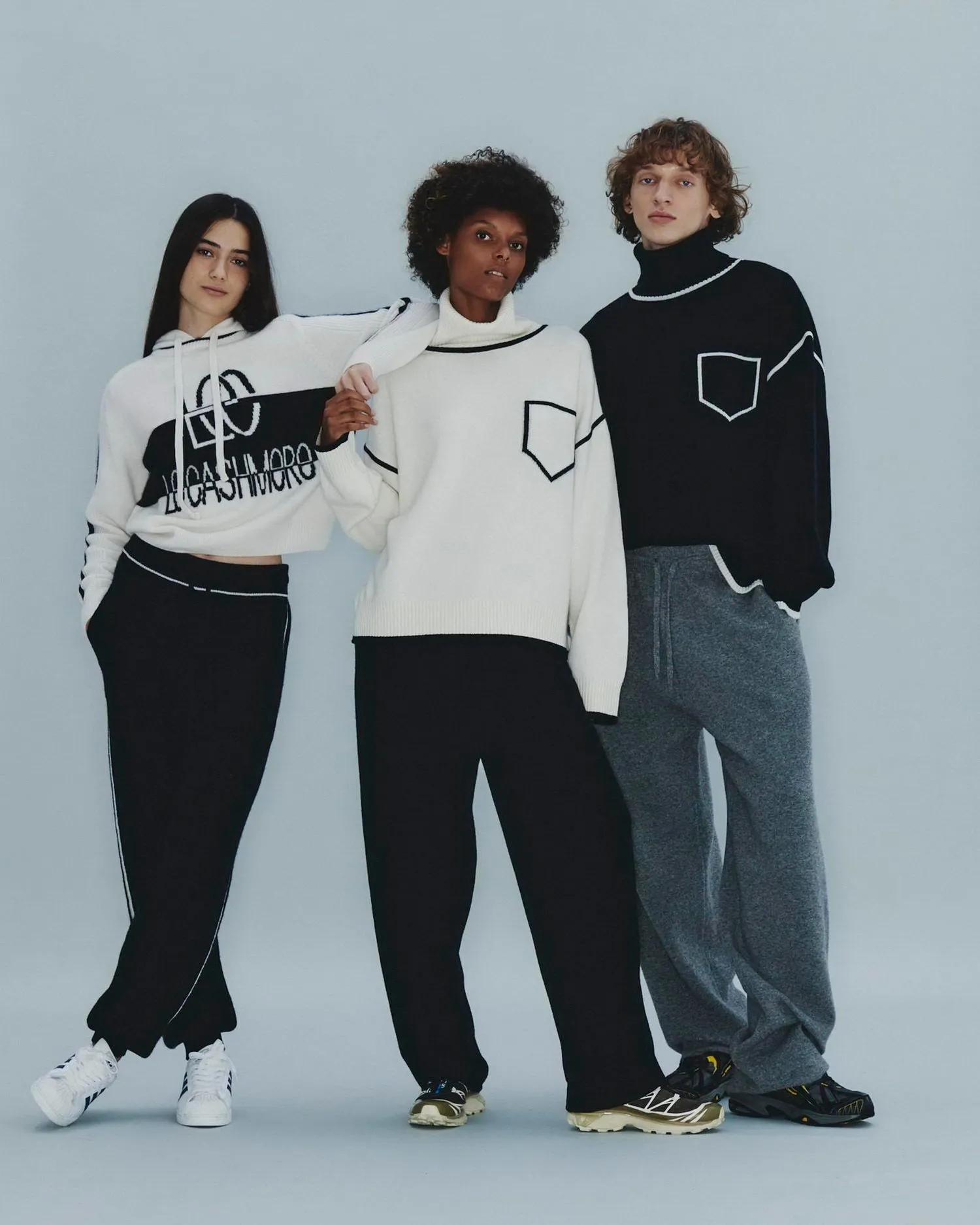 Contrast Line Turtleneck