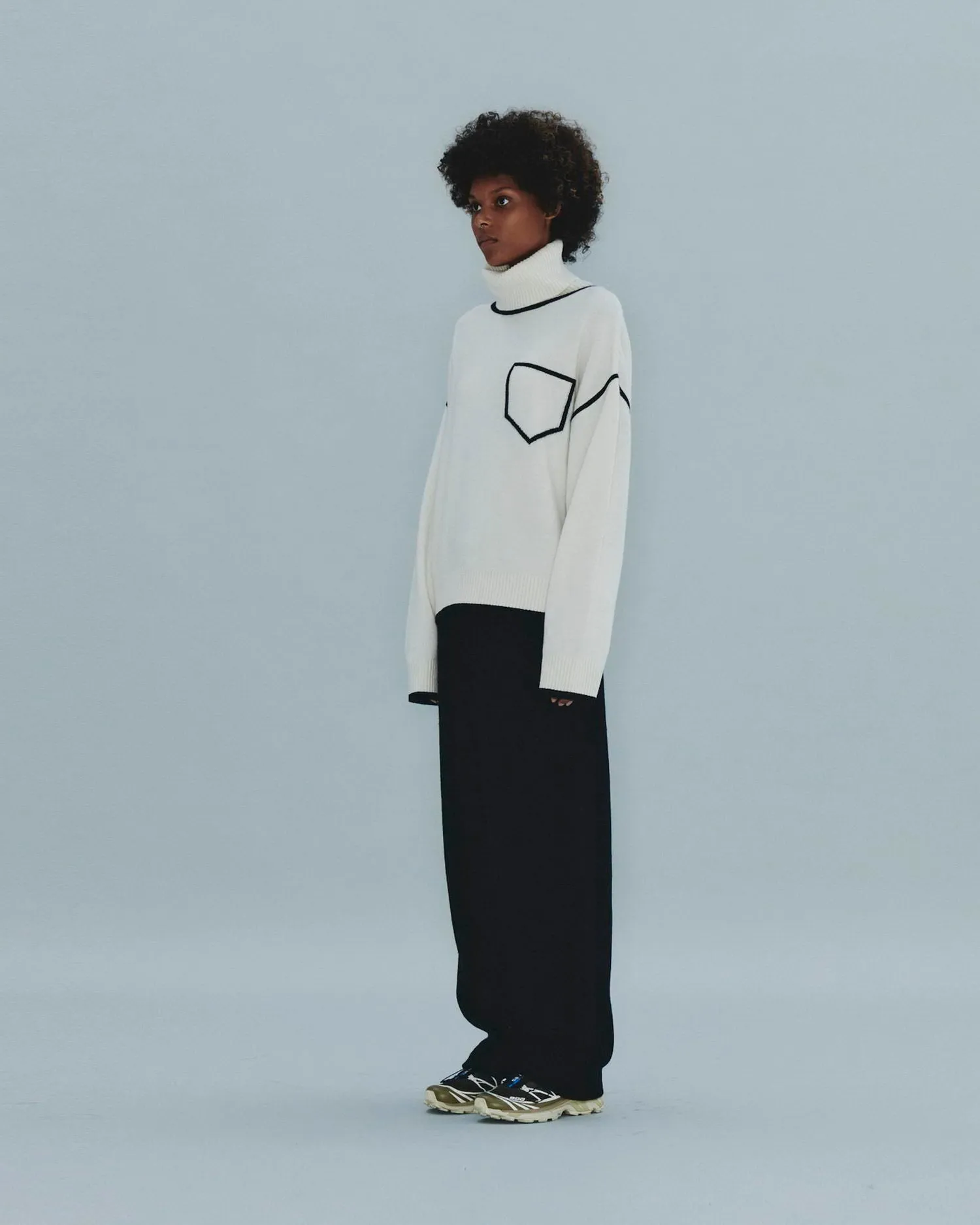 Contrast Line Turtleneck