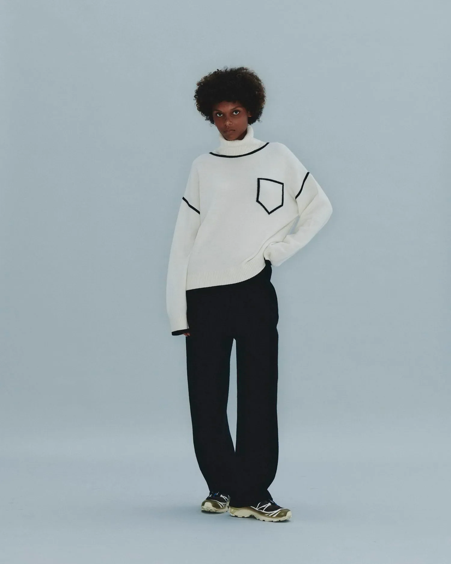 Contrast Line Turtleneck