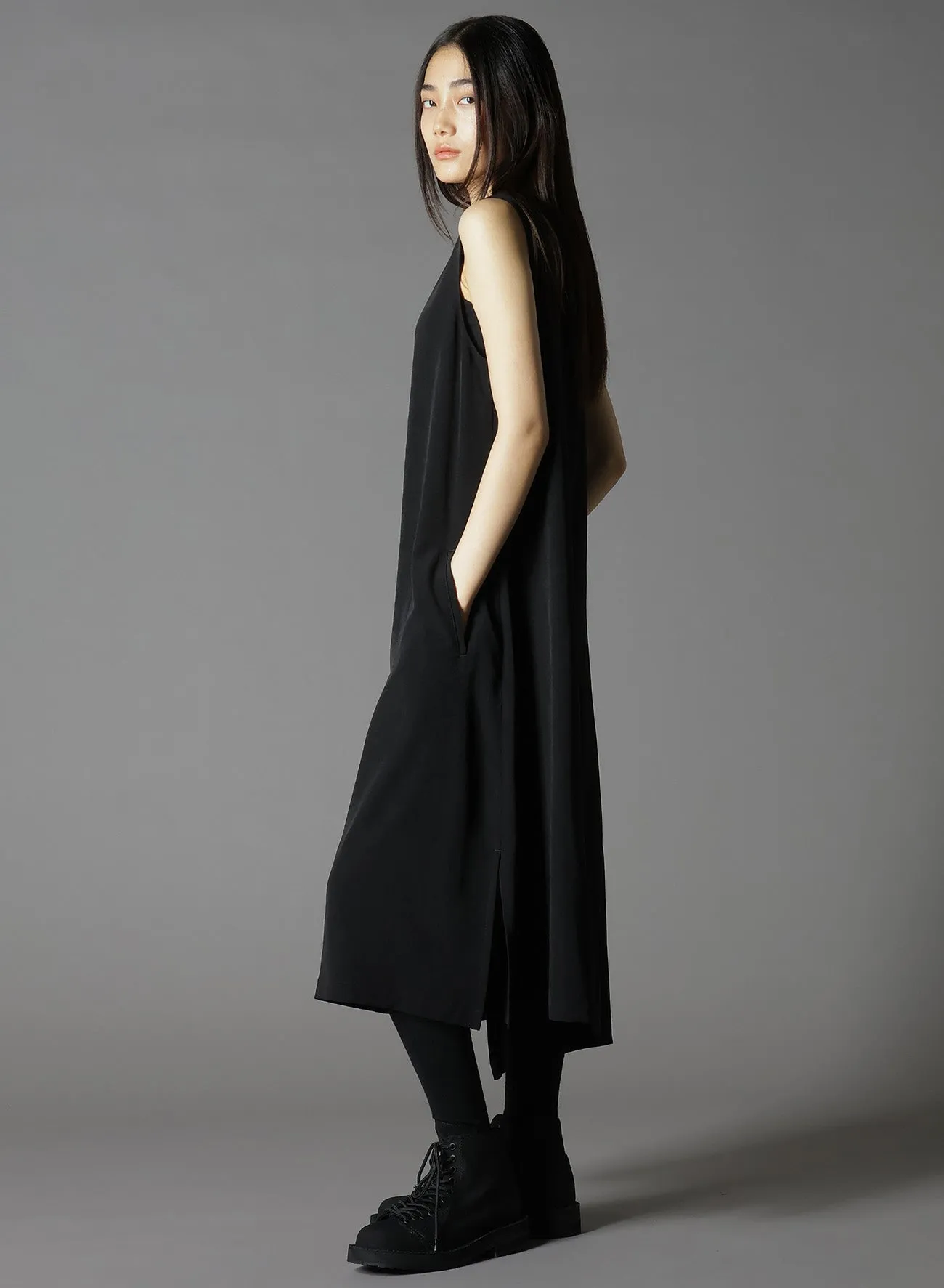 CREPE DE CHINE SLEEVELESS DRESSES
