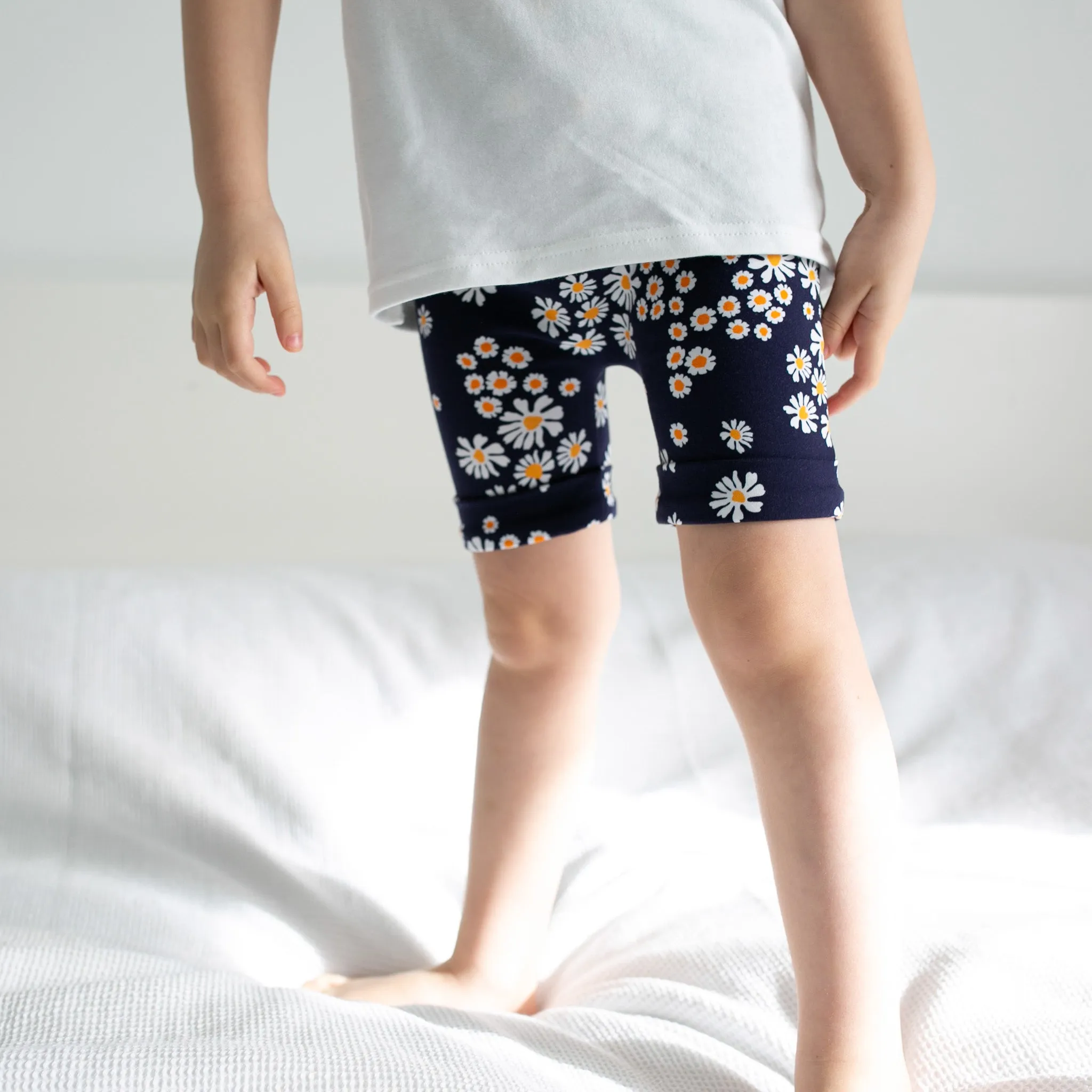 Daisy print Shorts