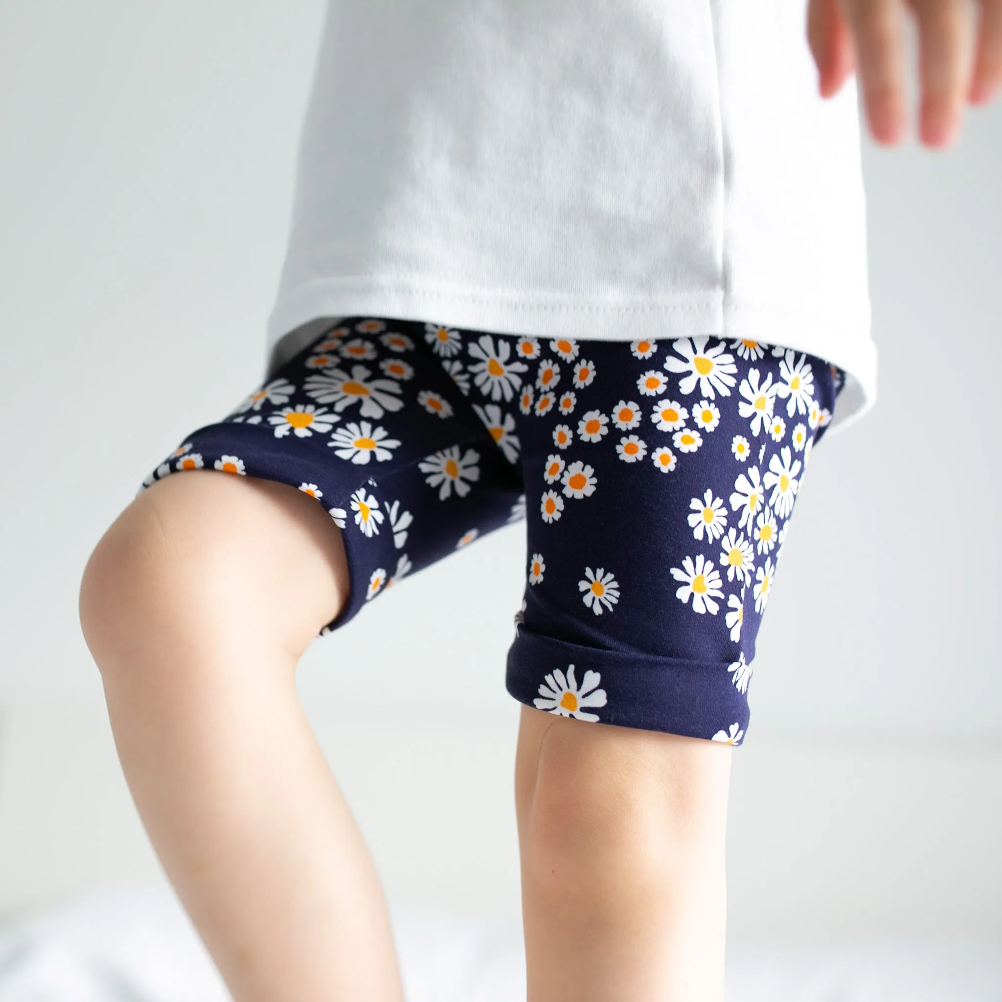 Daisy print Shorts