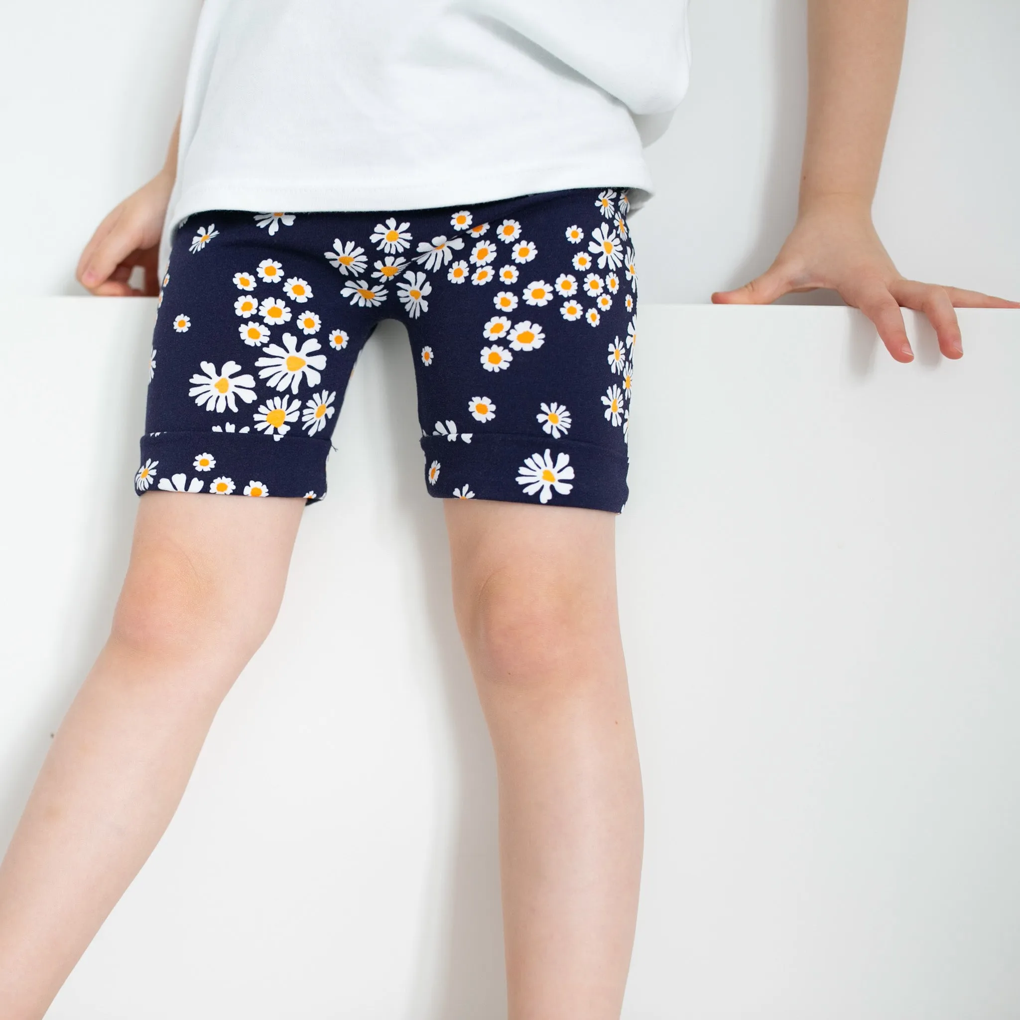 Daisy print Shorts