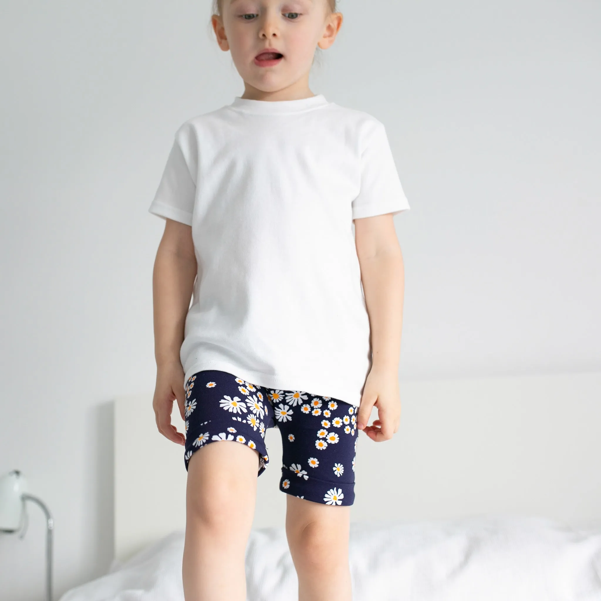 Daisy print Shorts