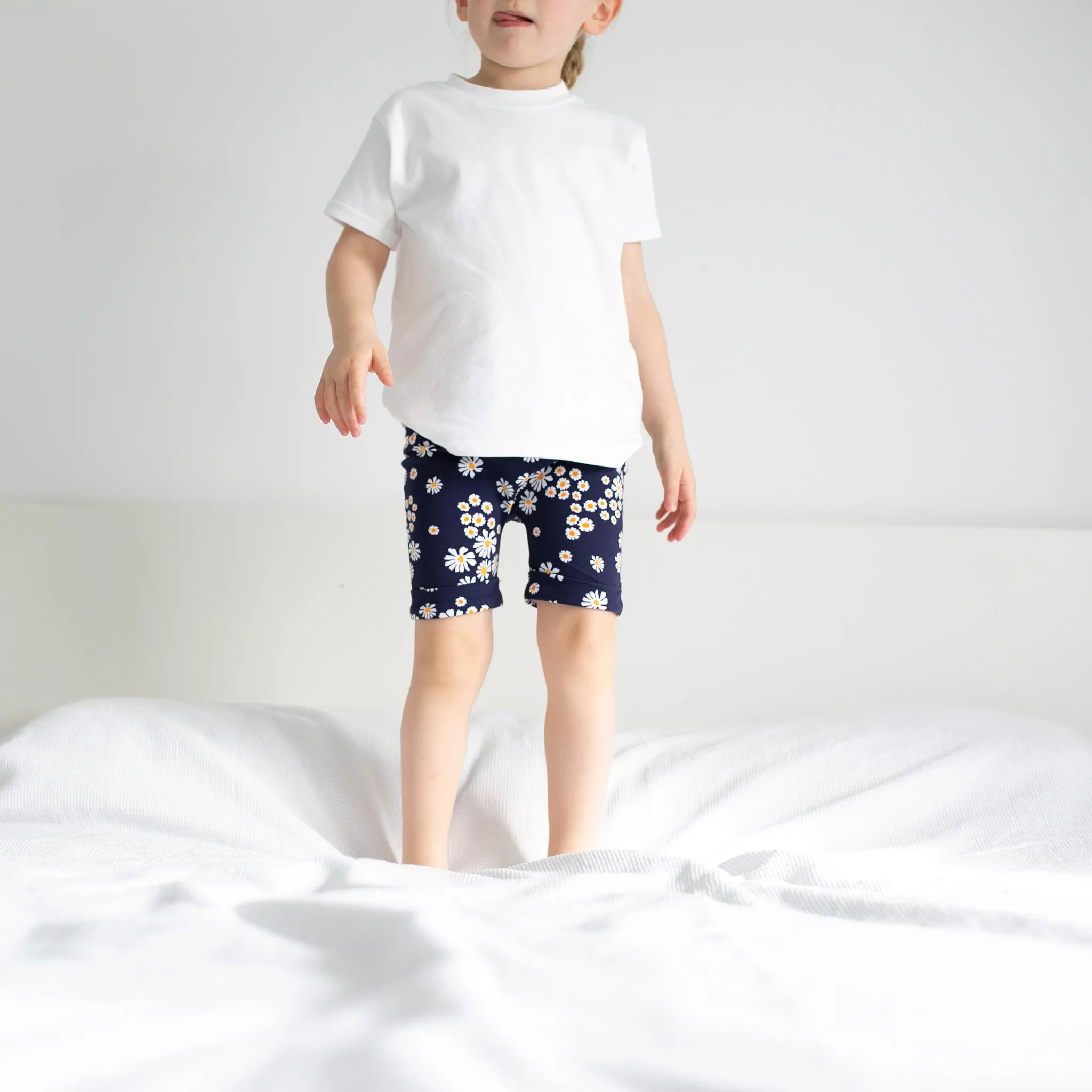 Daisy print Shorts