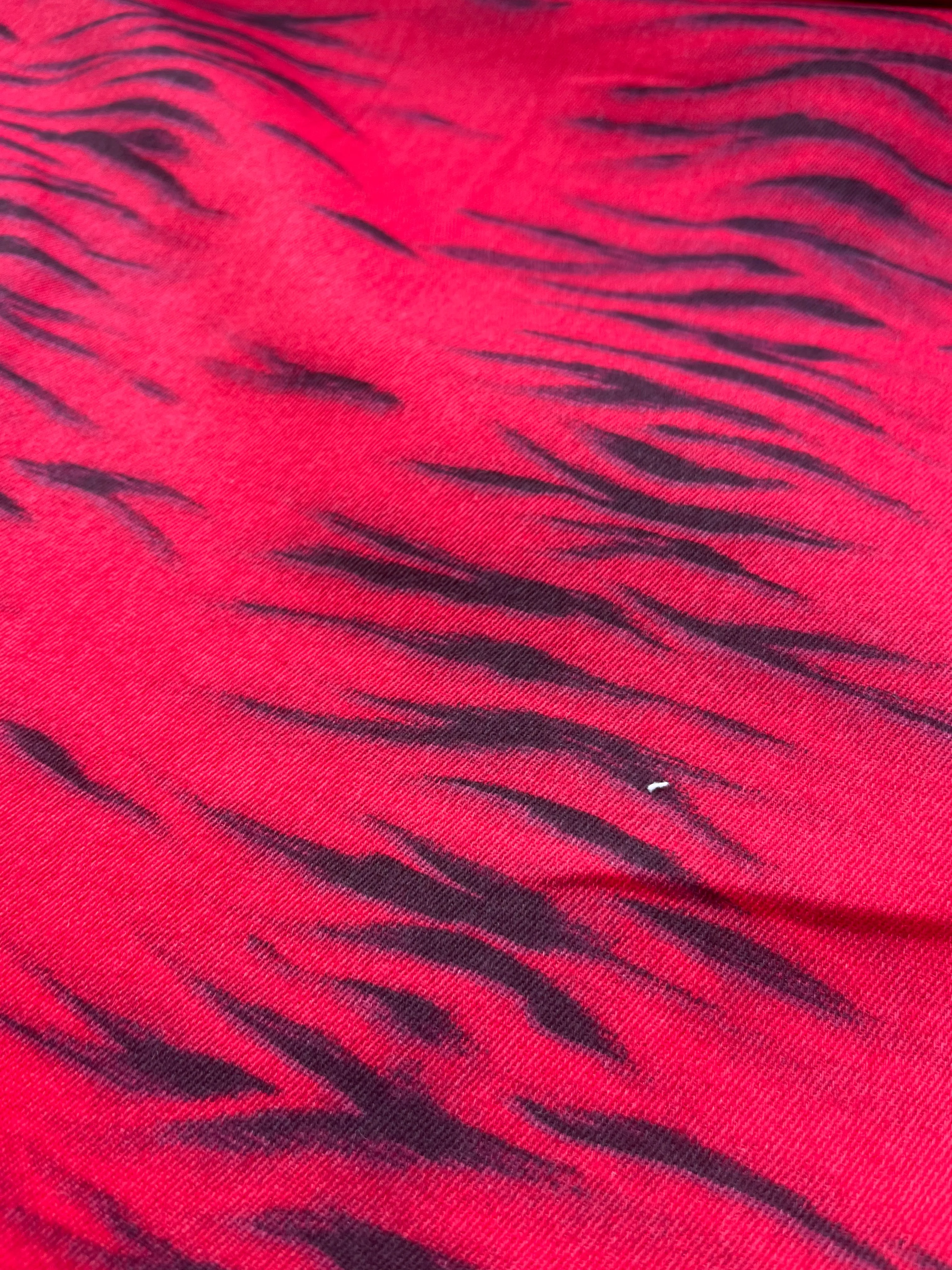 Fatima 007 cotton twill stretch with red/black zebra print