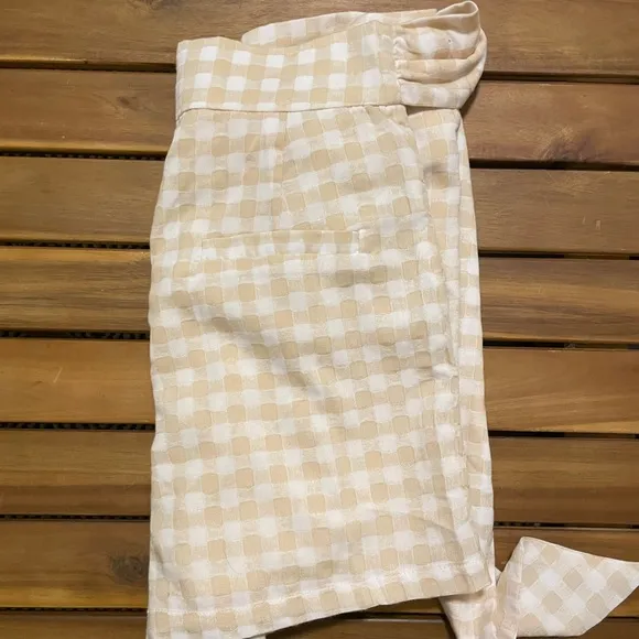 FRNCH Davina Gingham Short in beige / white XS