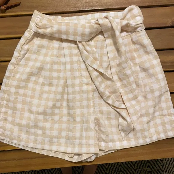 FRNCH Davina Gingham Short in beige / white XS