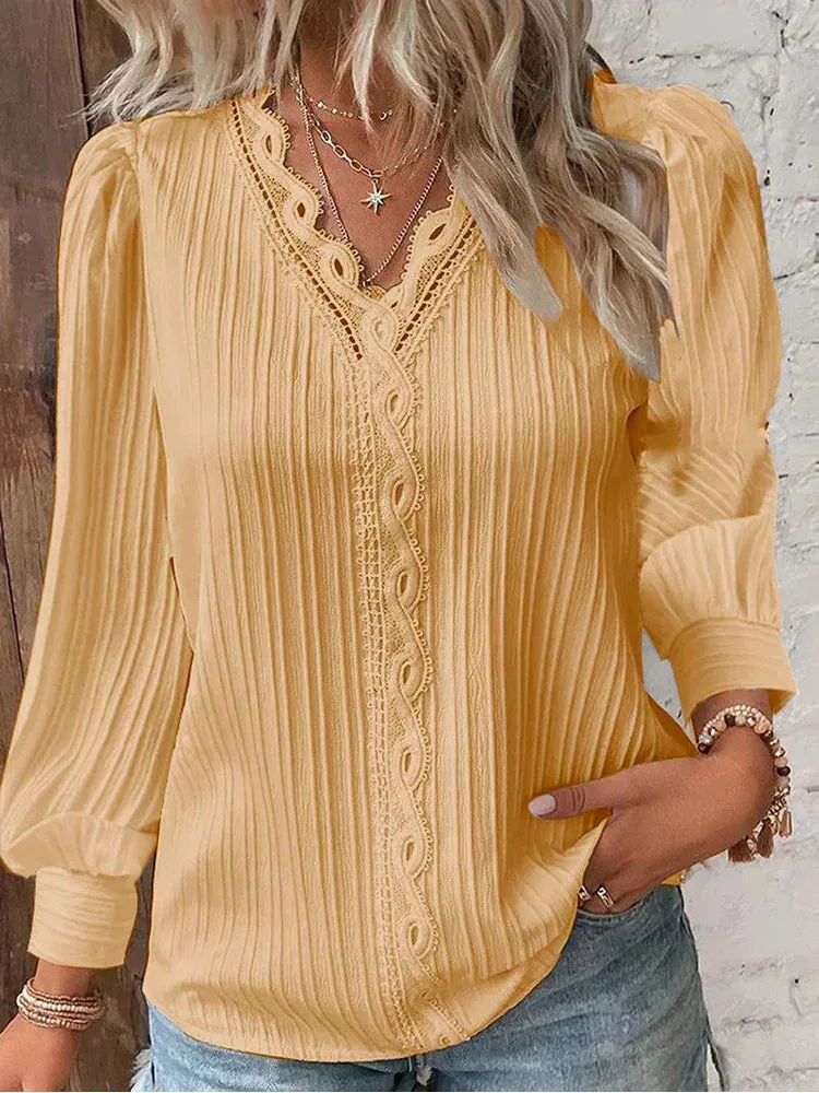 Gail | Chic Blouse with Print