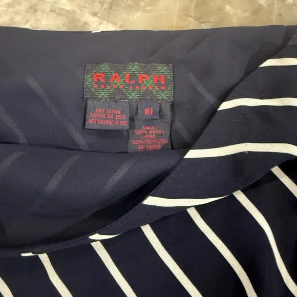 Gorgeouss flouncy Ralph Lauren skirt navy and white