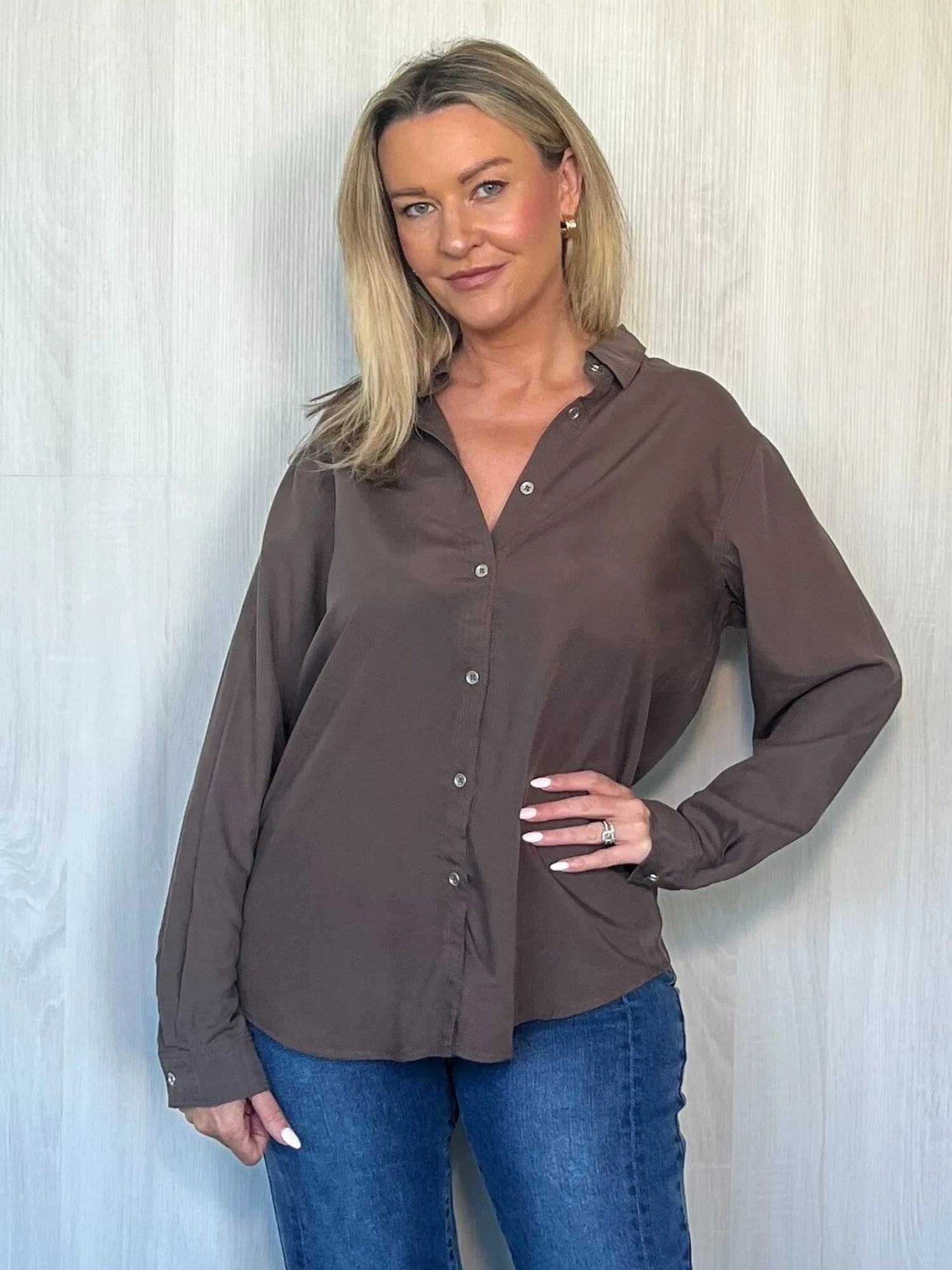 Hailey Chic Shirt - Chocolate