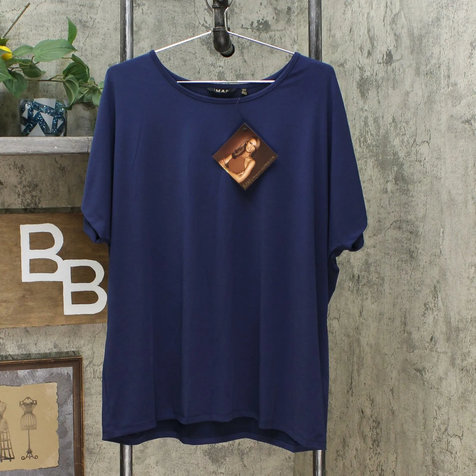IMAN Women's Plus Size 2 Pack City Chic Short Sleeve T-Shirts With Necklace