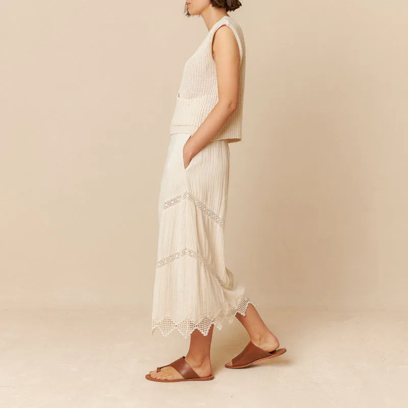 INDI & COLD English Rib Knit Vest in Ecru