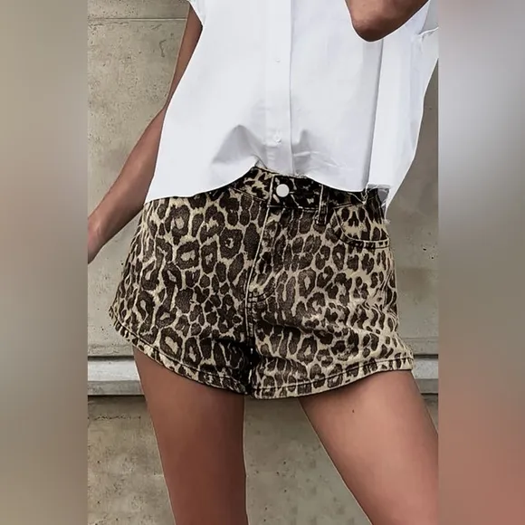 Leopard Shorts with Pockets