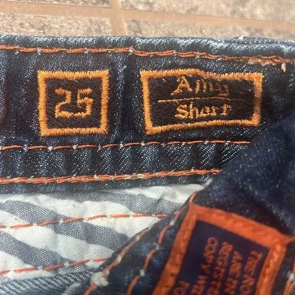 Light wash rock revival Jean shorts