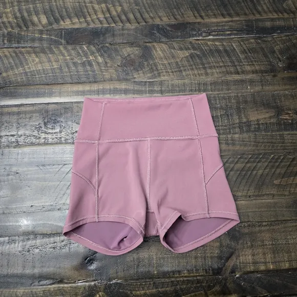 LULULEMON In Movement Shorts |‎ 2