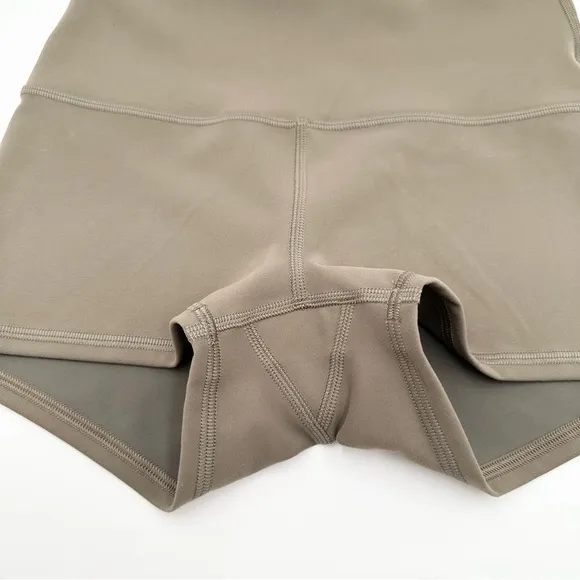 Lululemon Wunder Train High-Rise Short 2&quot;