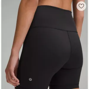 Lululemon Wunder Train High-Rise Short 6&quot;