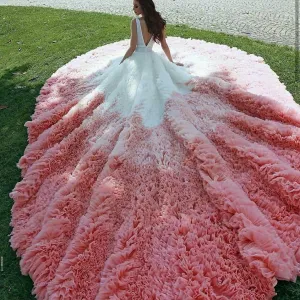 Magnificent Colorful Tulle Wedding Dresses Ruffled Royal Train