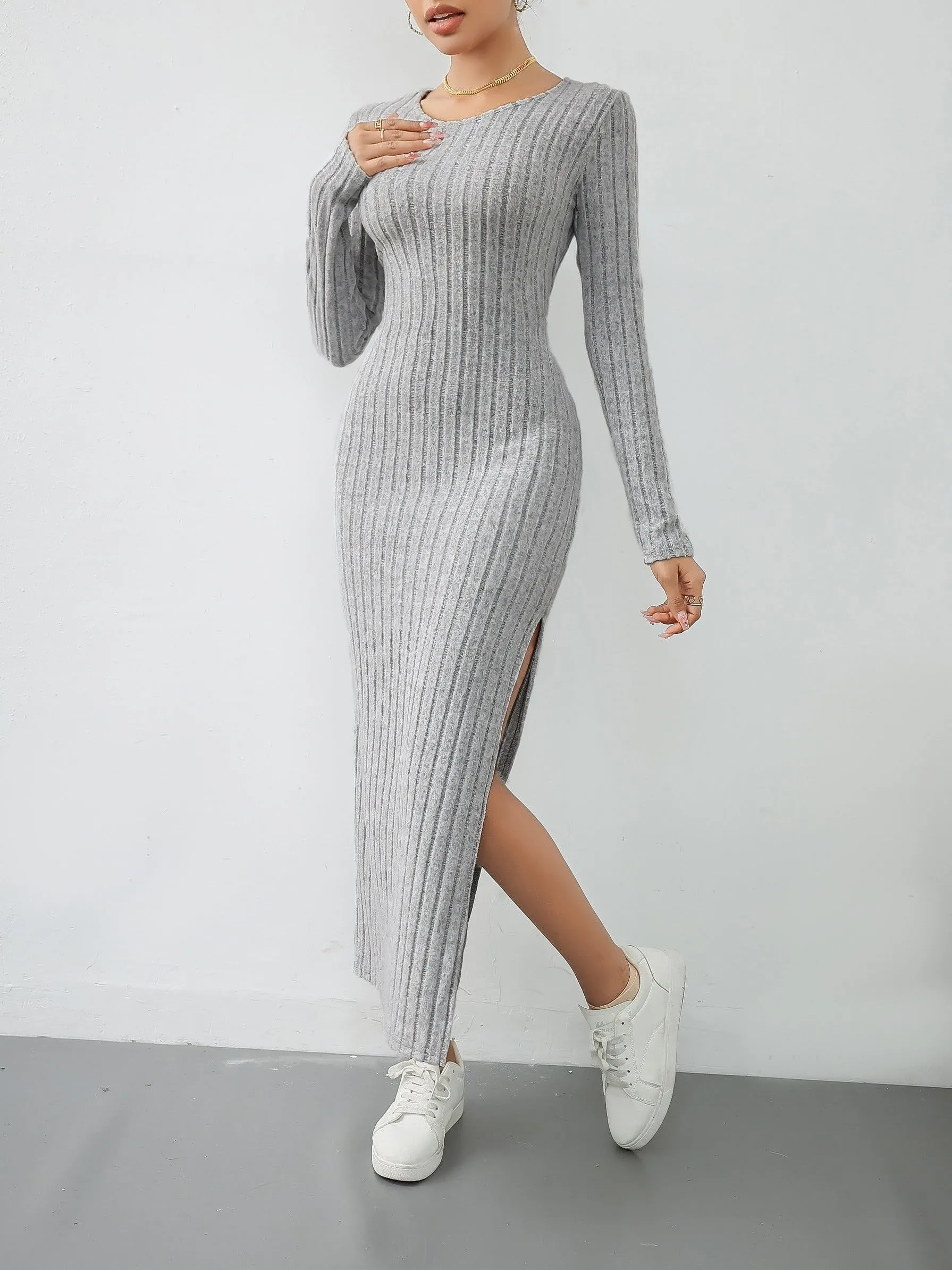Mattea® | Essence Slim-Fit Dress Timeless Style