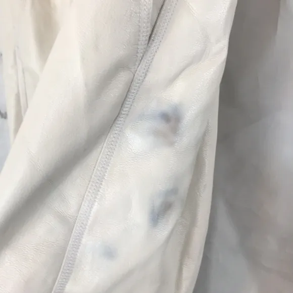 Nanushka cream off white shorts F14