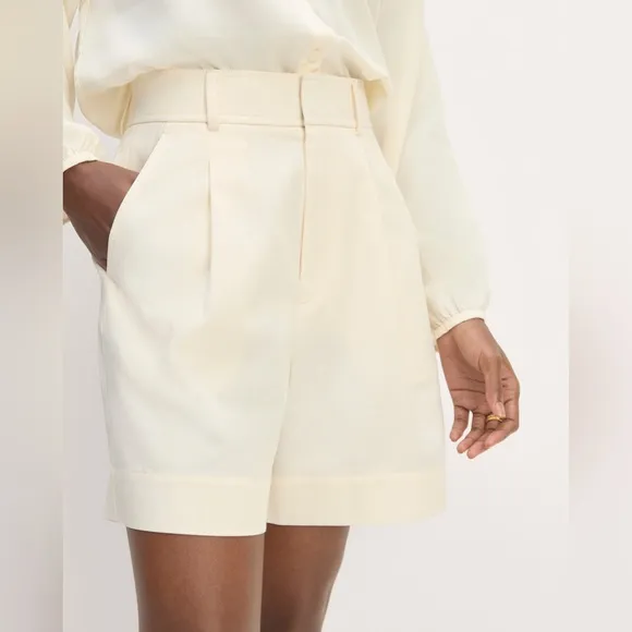 NWOT Everlane The Draper Short in Buttersmooth