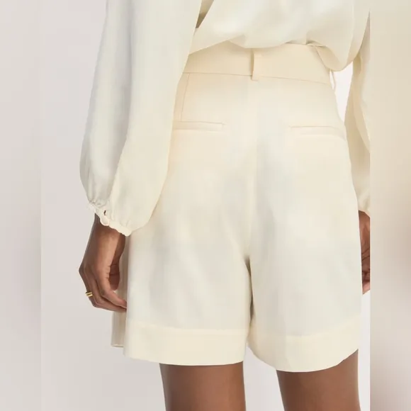 NWOT Everlane The Draper Short in Buttersmooth