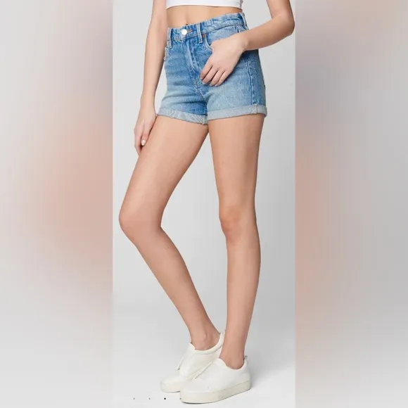 NWT Blank NYC The Perry Mom Jean Shorts