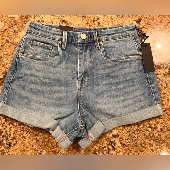 NWT Blank NYC The Perry Mom Jean Shorts