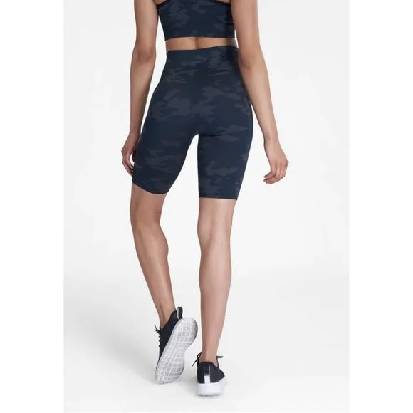 NWT Spanx Look at Me Now Bike Short black camo