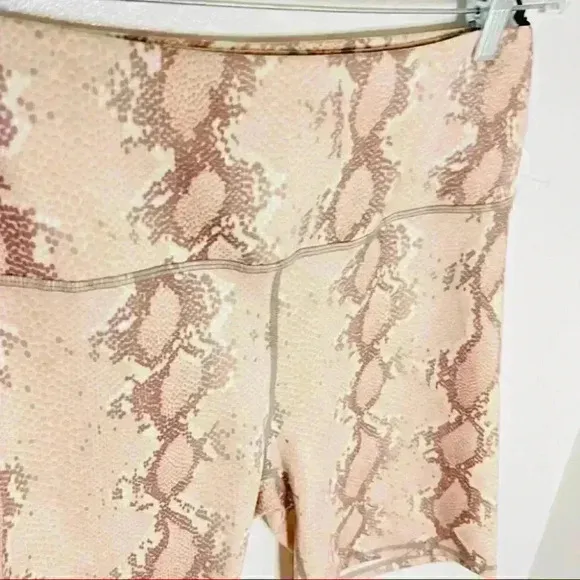 NWT Varley Albury Animal Print Bike Shorts in Champagne Snake