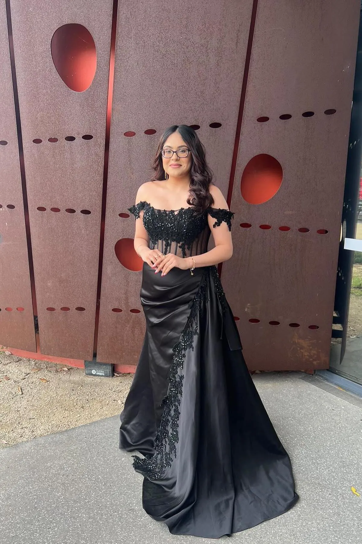 Off the Shoulder Appliques Corset Long Formal Dress