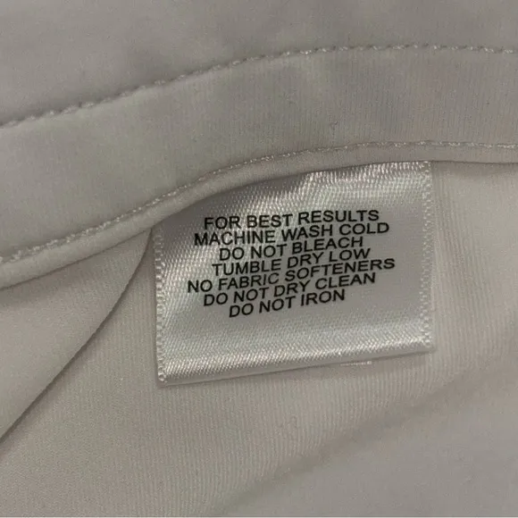 Peter Millar white golf skirt skort stretch jersey EXCELLENT CONDITION