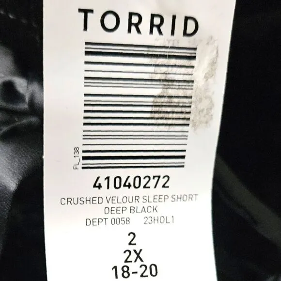 PRICE FIRM!$58 TORRID CRUSHED VELOUR Pullover With Matching Shorts Set.