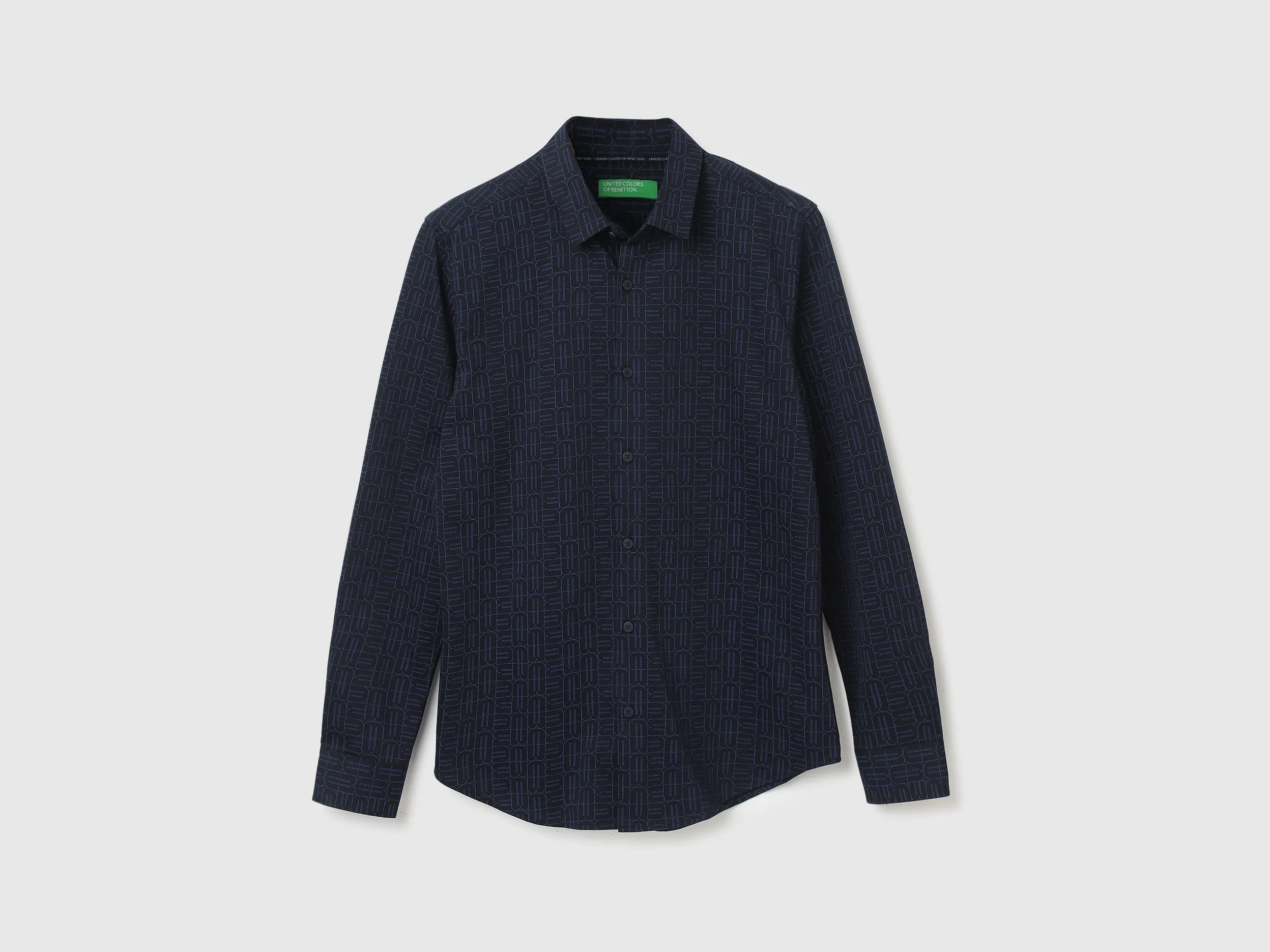 Regular Fit Spread Collar Printed Shirts