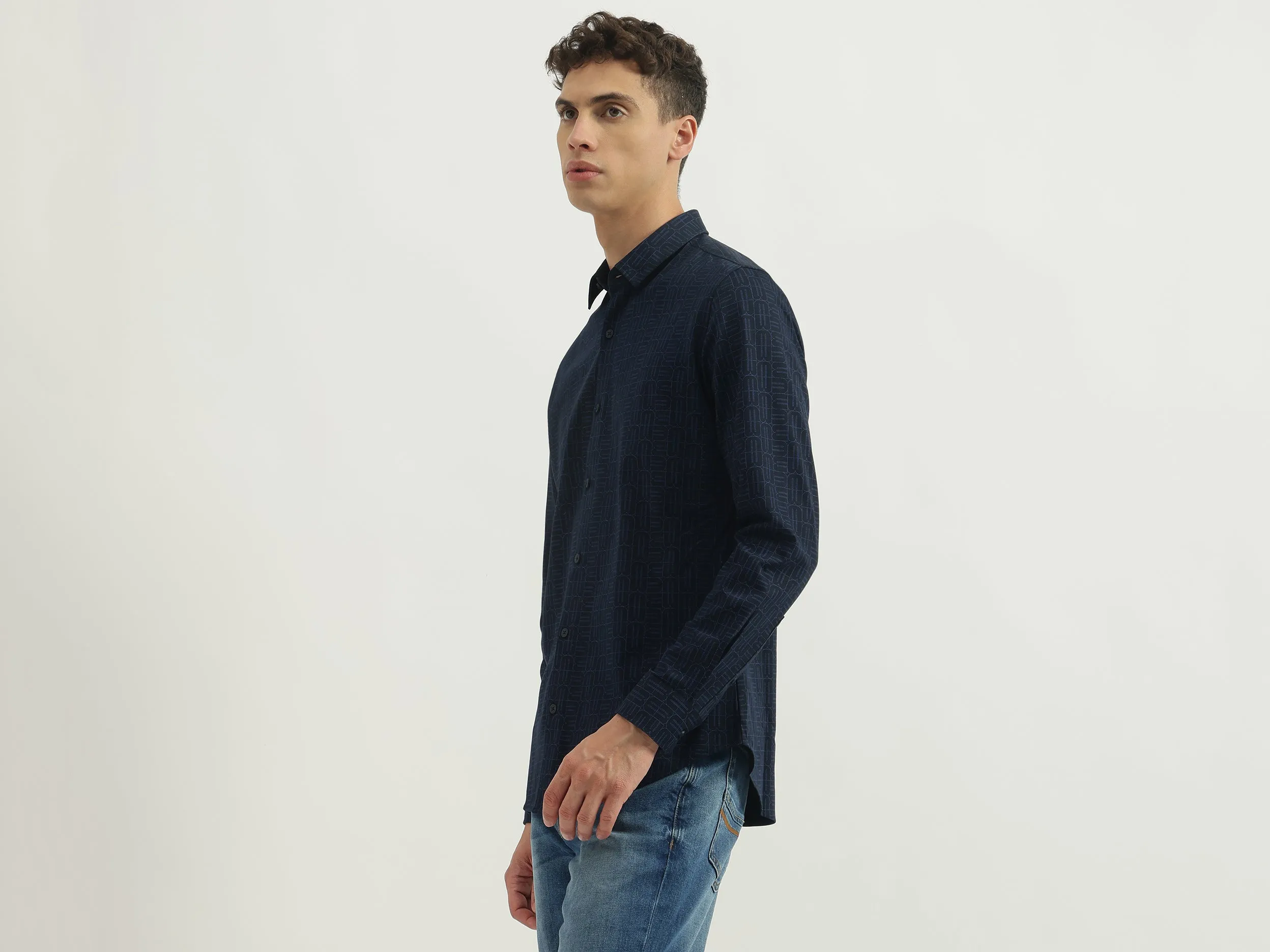 Regular Fit Spread Collar Printed Shirts