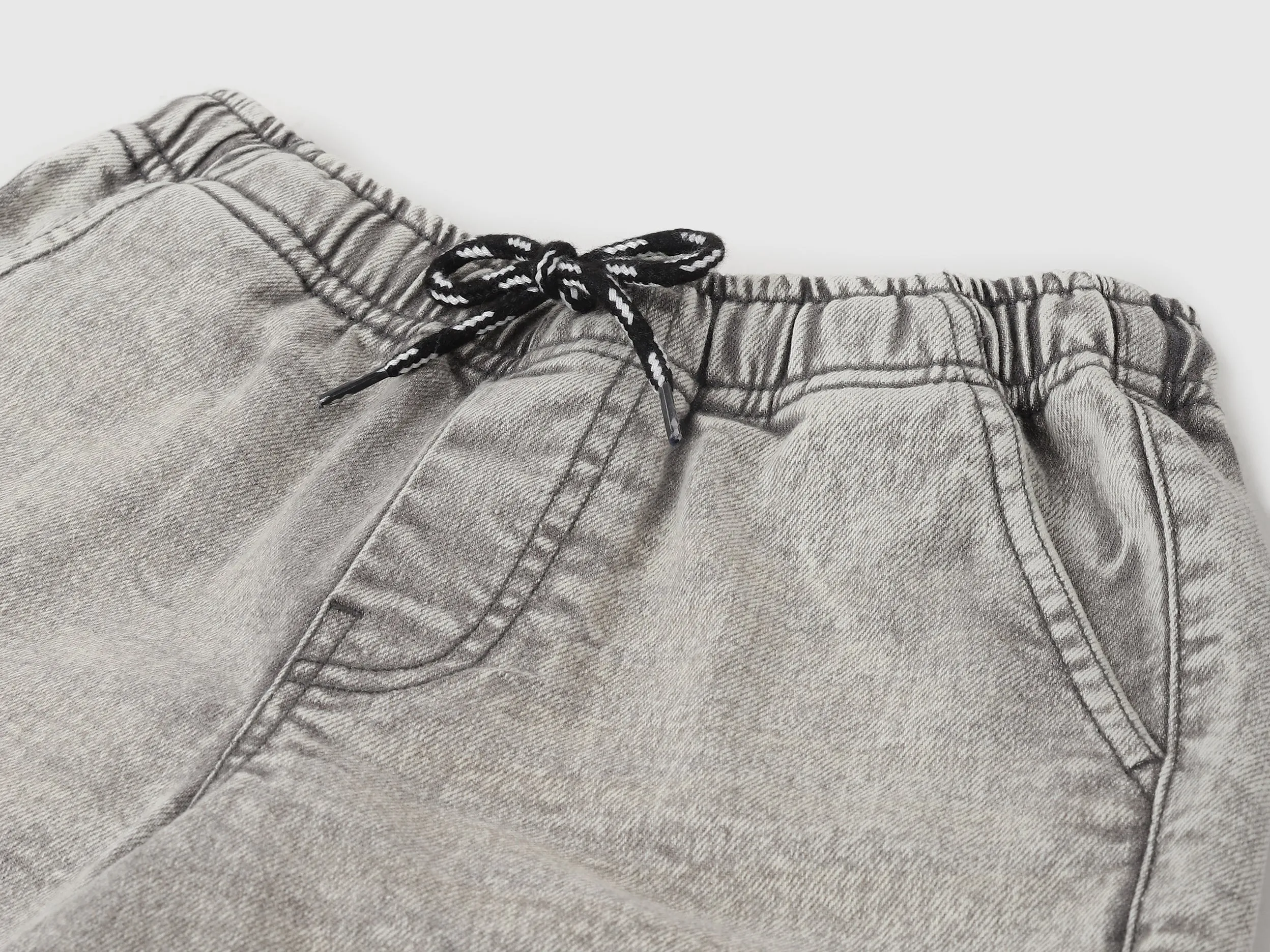 Solid Pattern Shorts