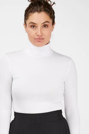 Tani -  Turtle Neck Basics