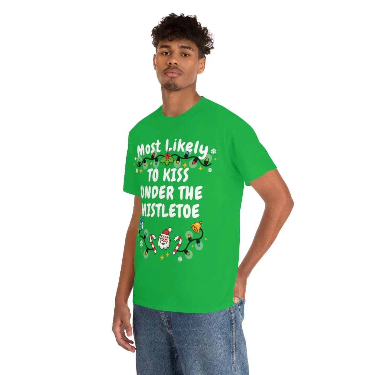TO KISS UNDER THE MISTLETOE