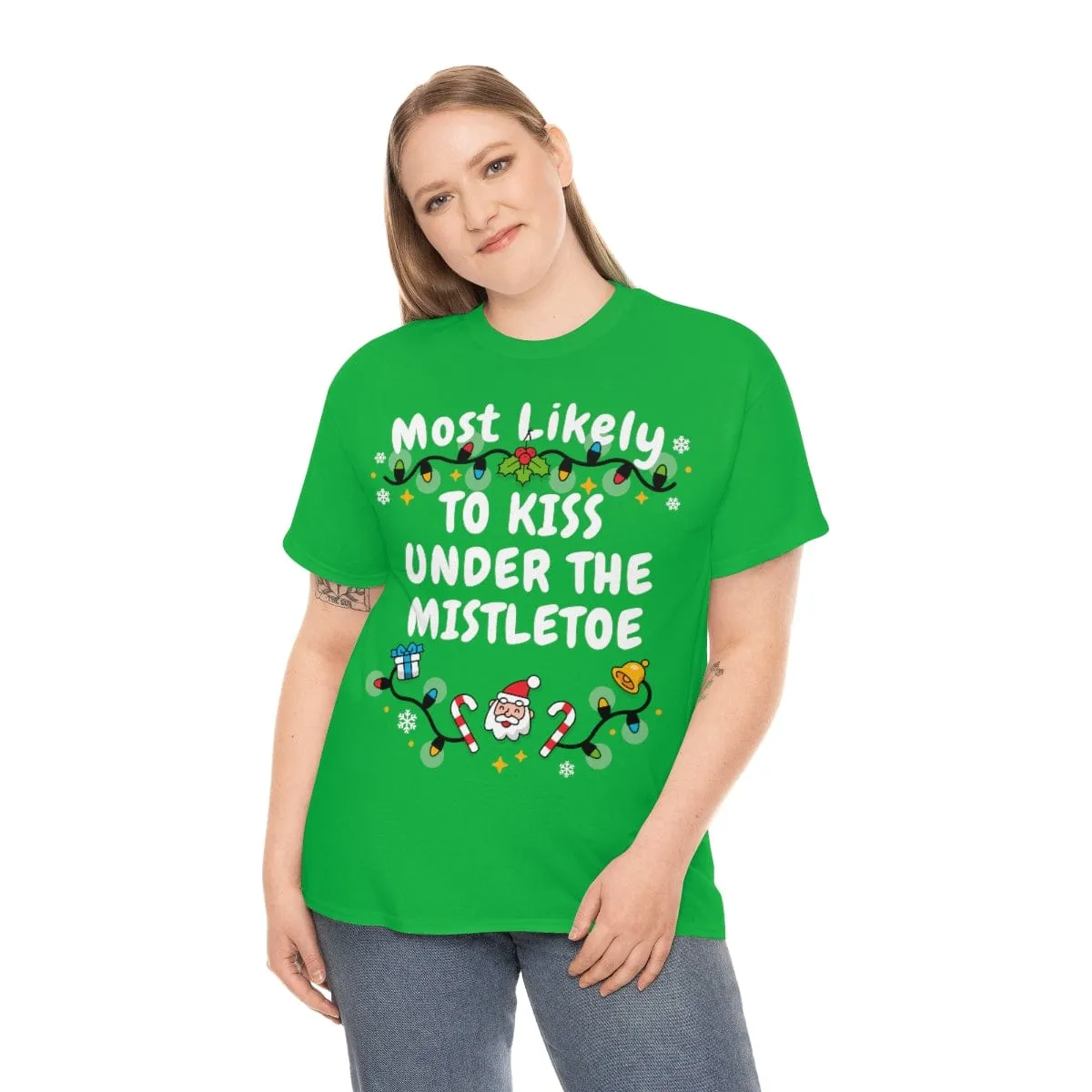 TO KISS UNDER THE MISTLETOE